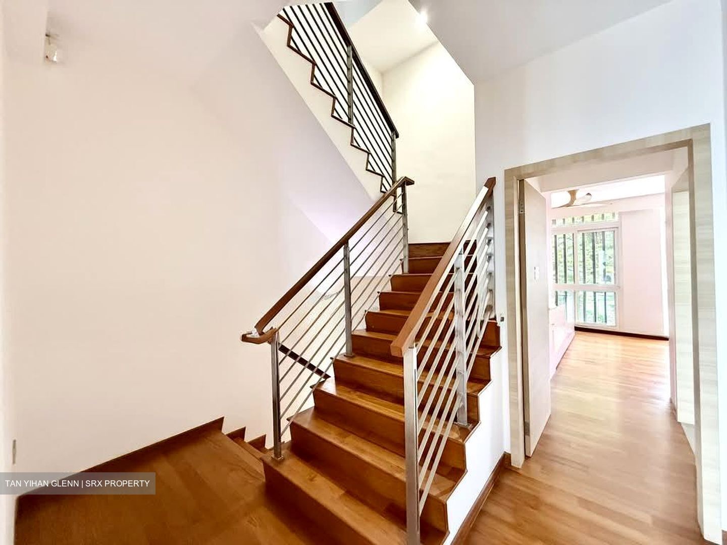 Highland Road (D19), Terrace #561033811
